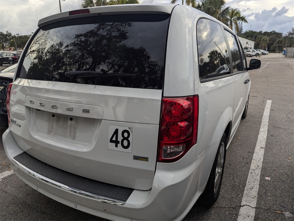 2019 Dodge Grand Caravan SE 18