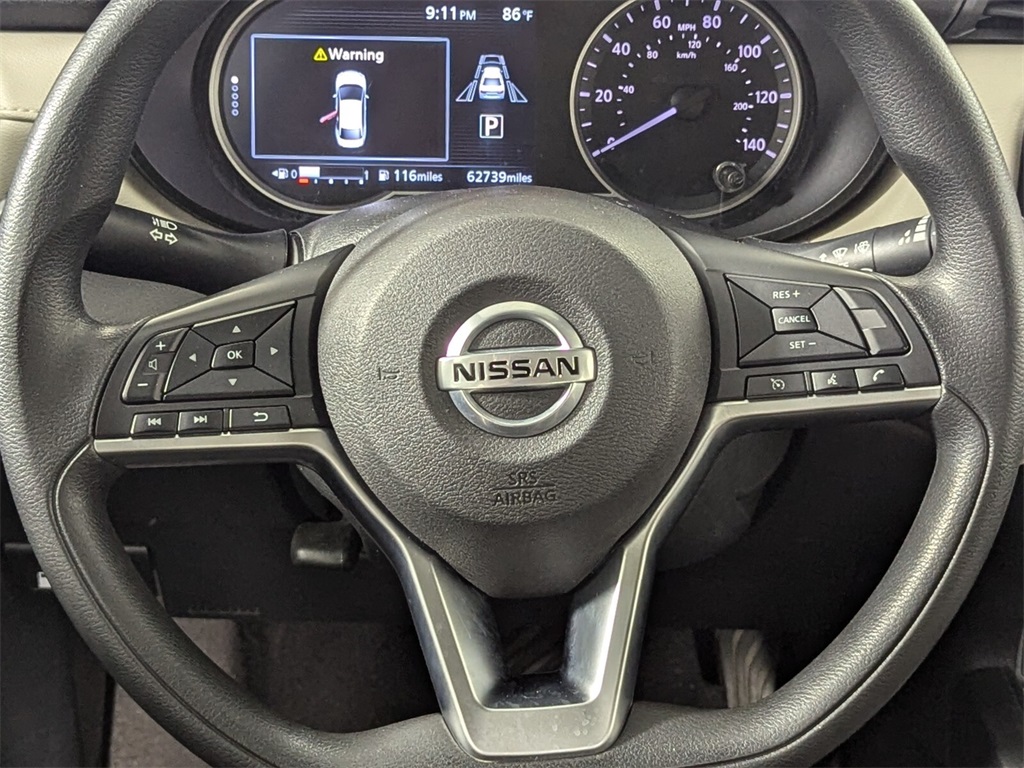 2021 Nissan Versa 1.6 SV 15