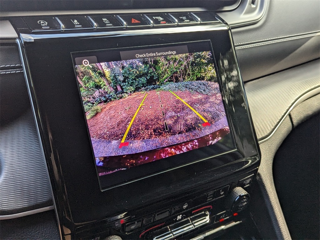 2023 Jeep Grand Cherokee L Altitude 19