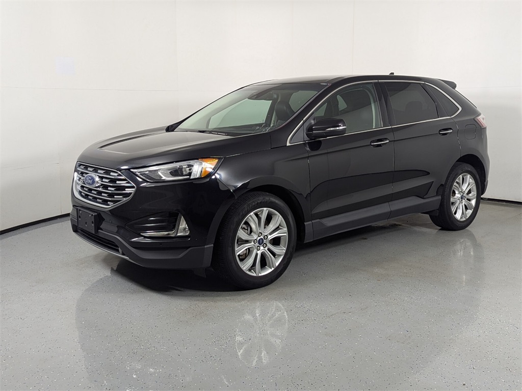 2022 Ford Edge Titanium 3