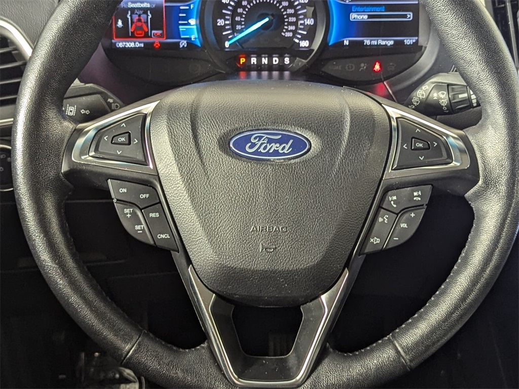 2022 Ford Edge Titanium 14