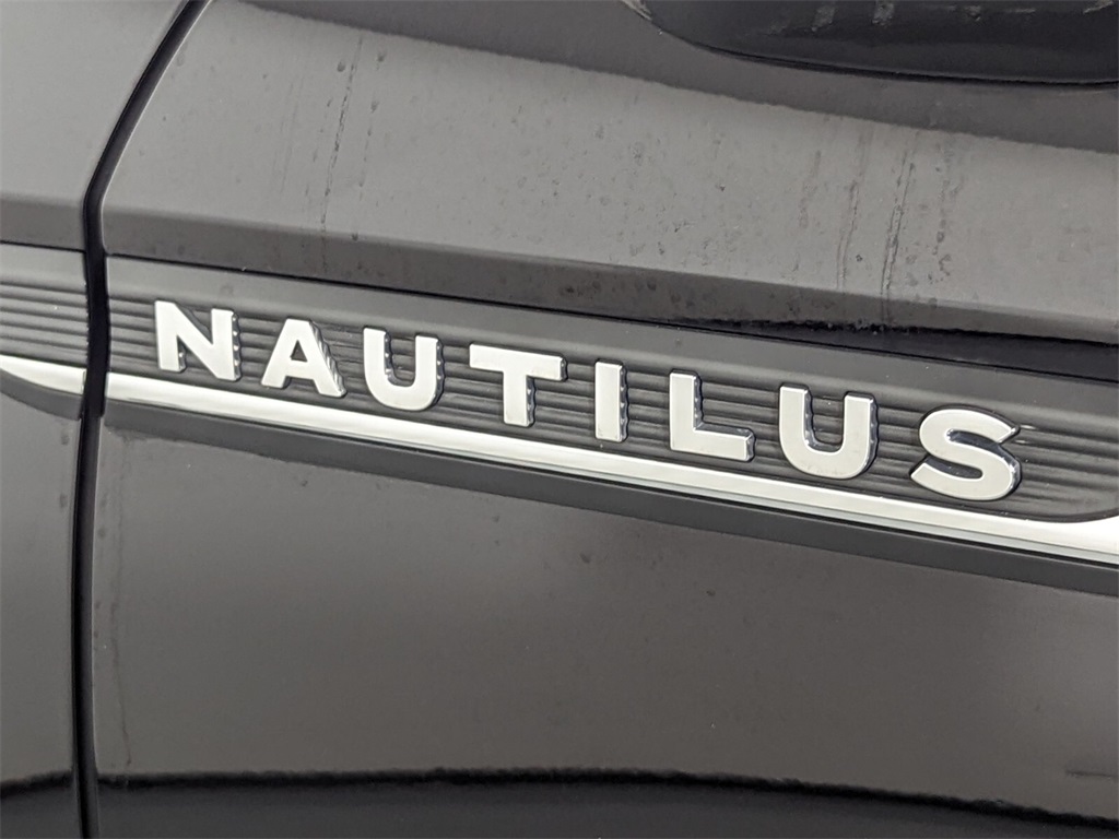 2022 Lincoln Nautilus Reserve 27