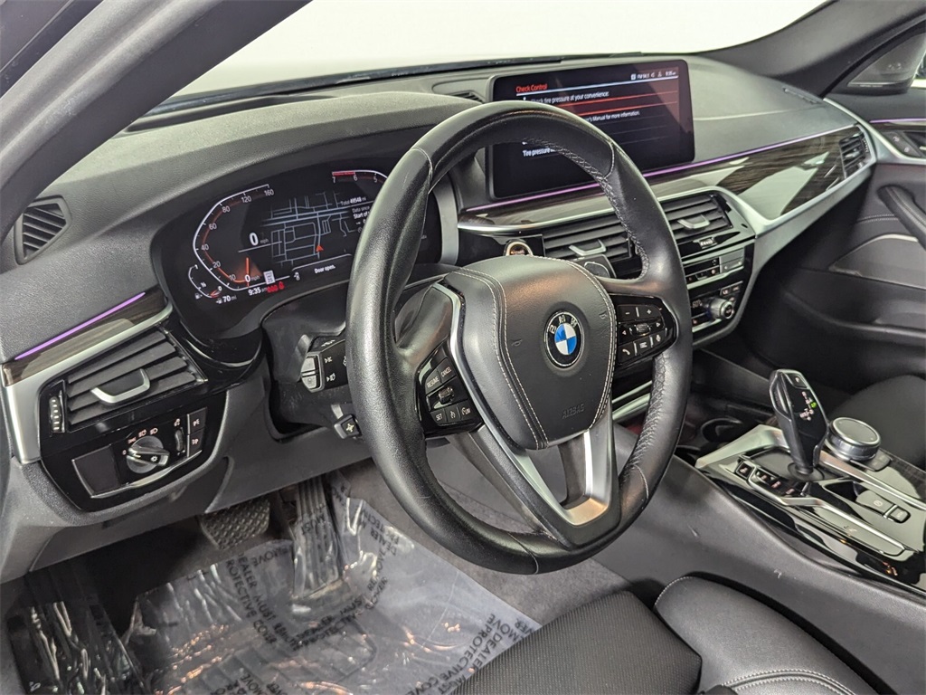 2023 BMW 5 Series 530i 9