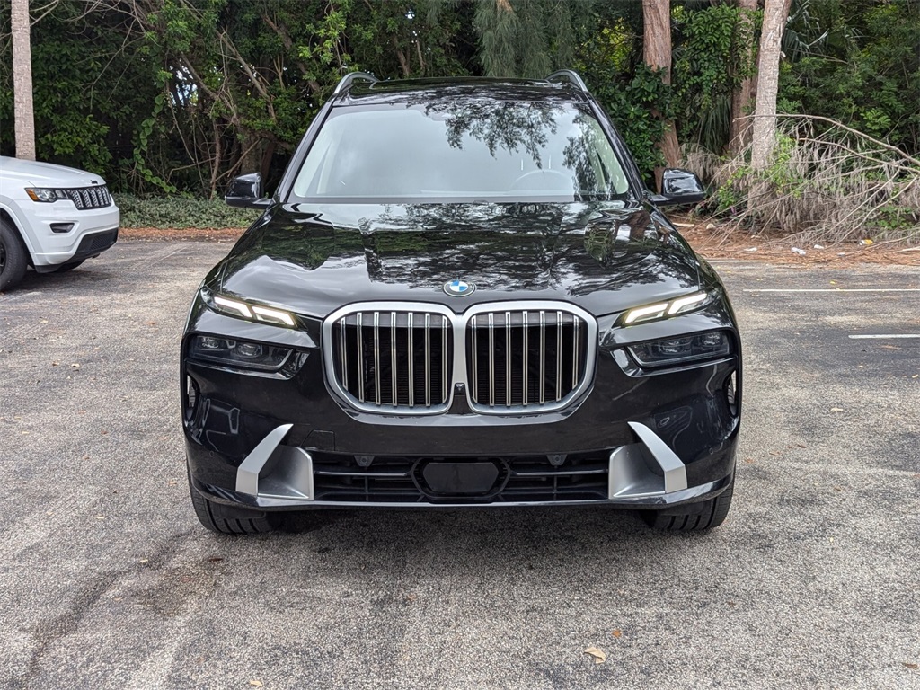 2023 BMW X7 xDrive40i 2