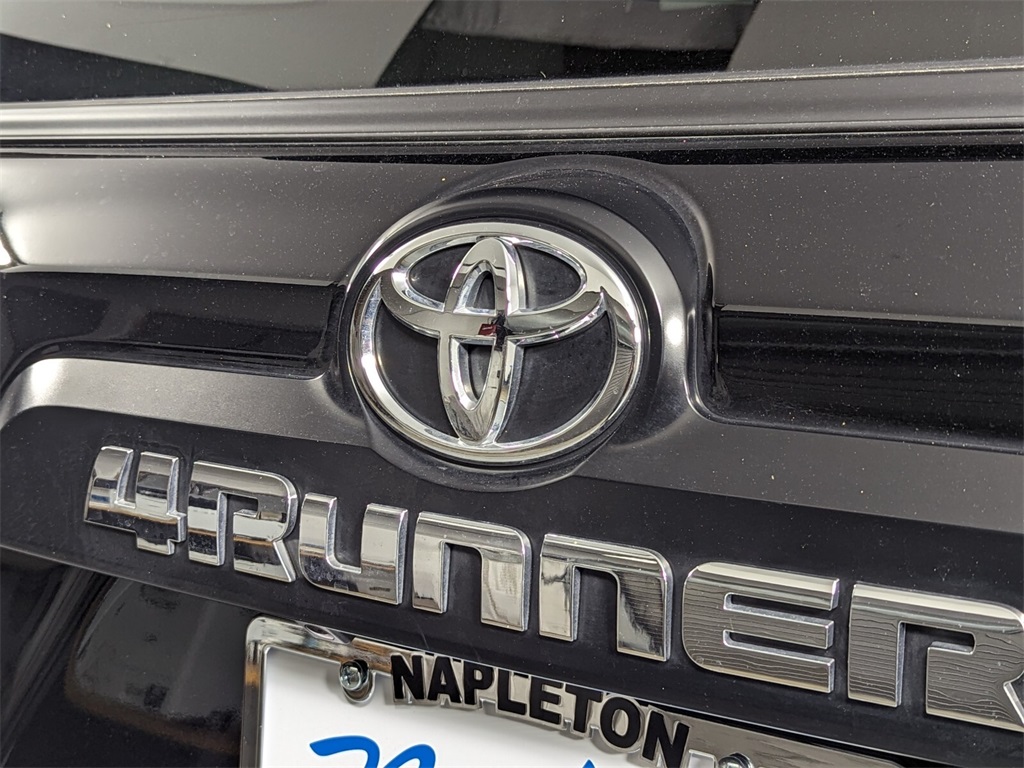2023 Toyota 4Runner TRD Off-Road Premium 4
