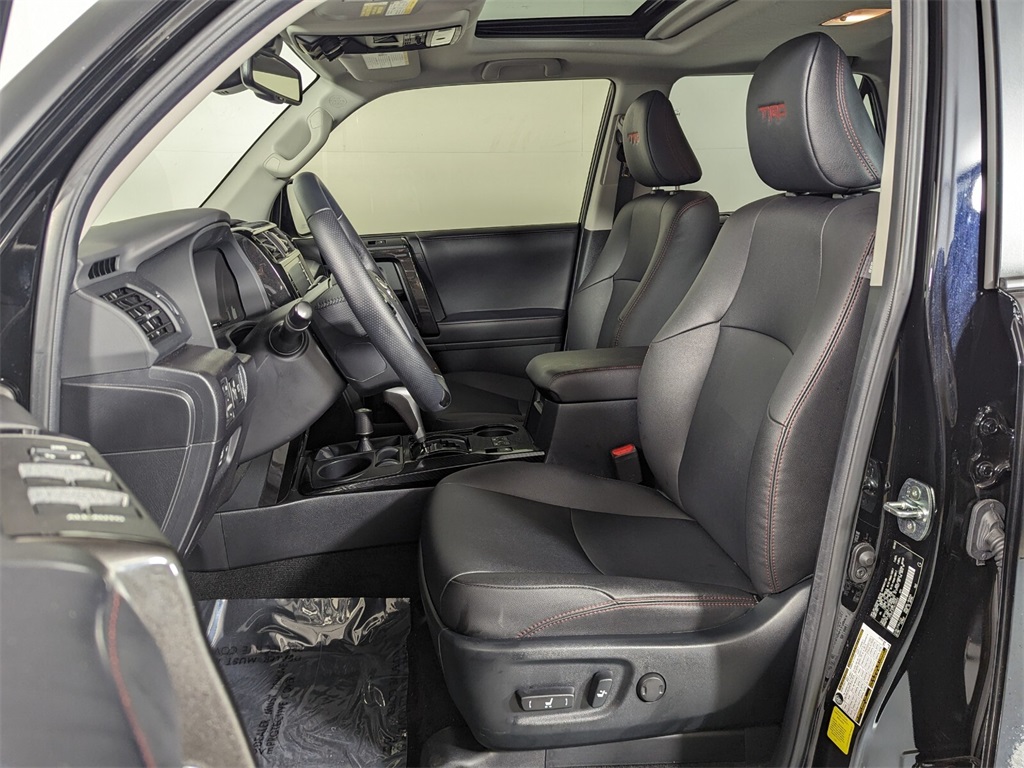 2023 Toyota 4Runner TRD Off-Road Premium 24