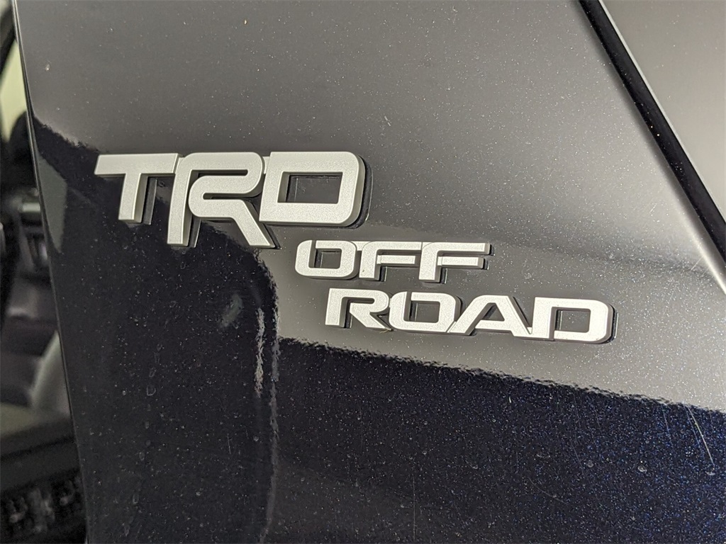 2023 Toyota 4Runner TRD Off-Road Premium 28