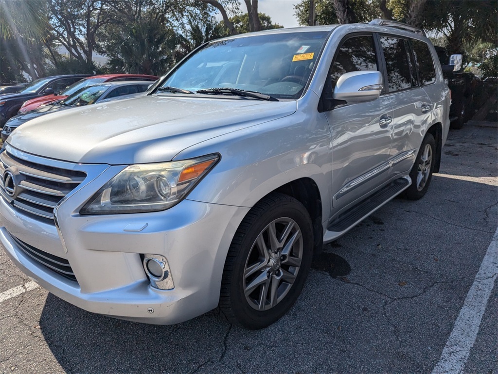 2013 Lexus LX 570 8