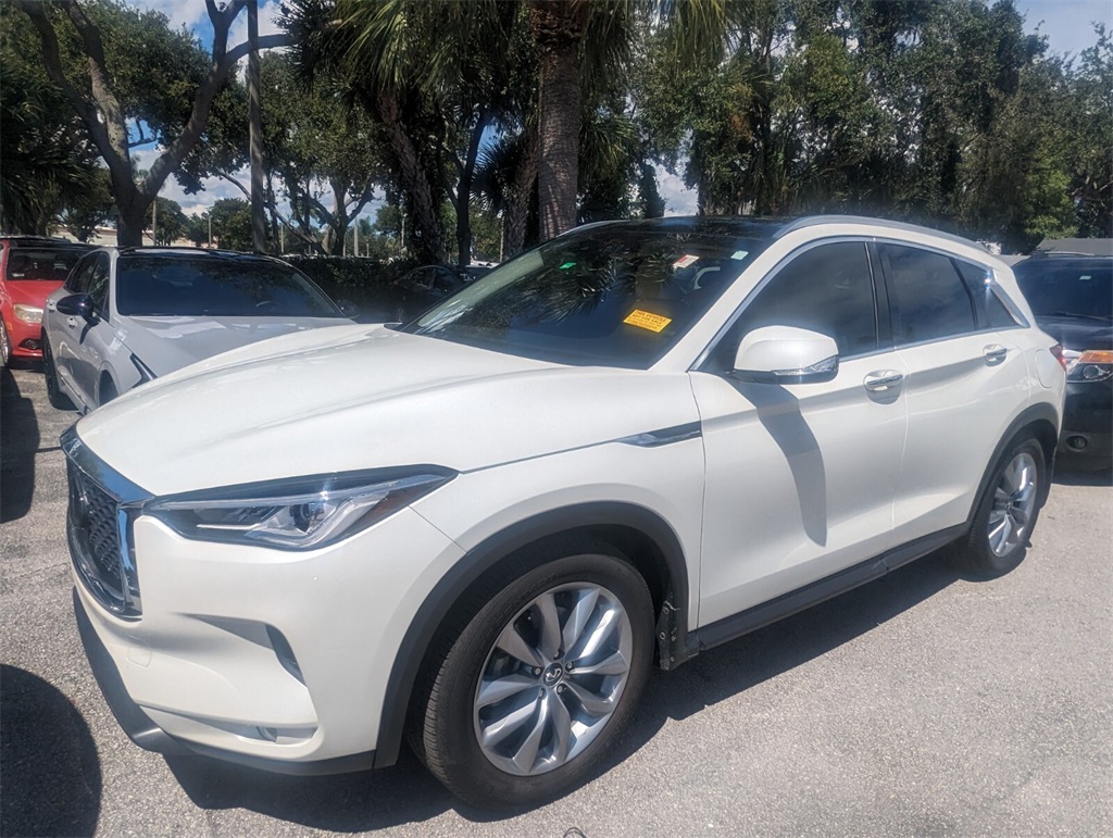 2021 INFINITI QX50 LUXE 2