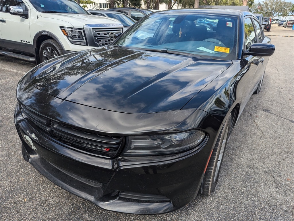 2016 Dodge Charger SXT 2