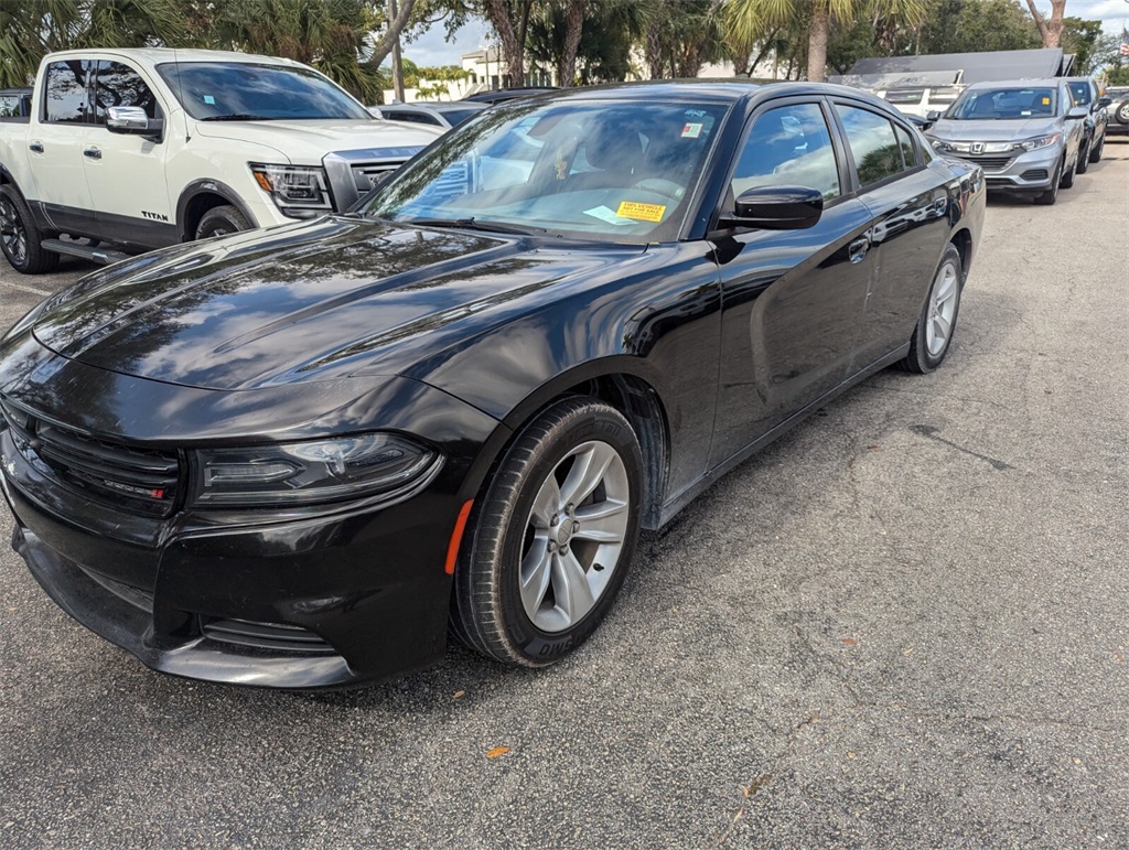 2016 Dodge Charger SXT 15