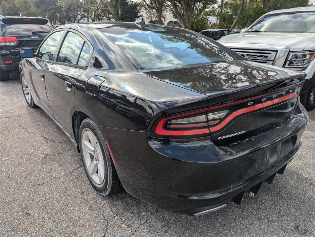 2016 Dodge Charger SXT 19