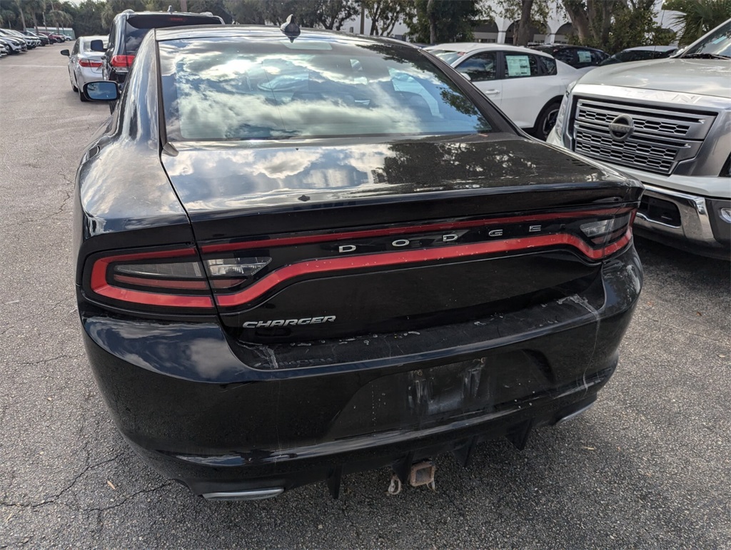 2016 Dodge Charger SXT 24