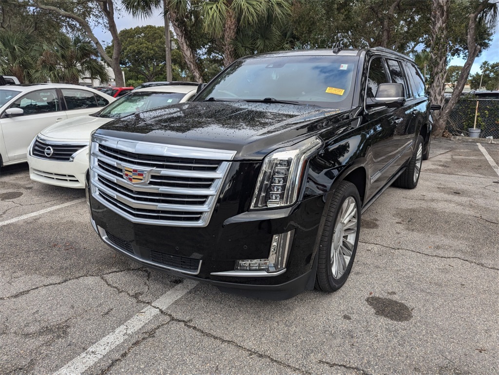 2016 Cadillac Escalade ESV Platinum Edition 3