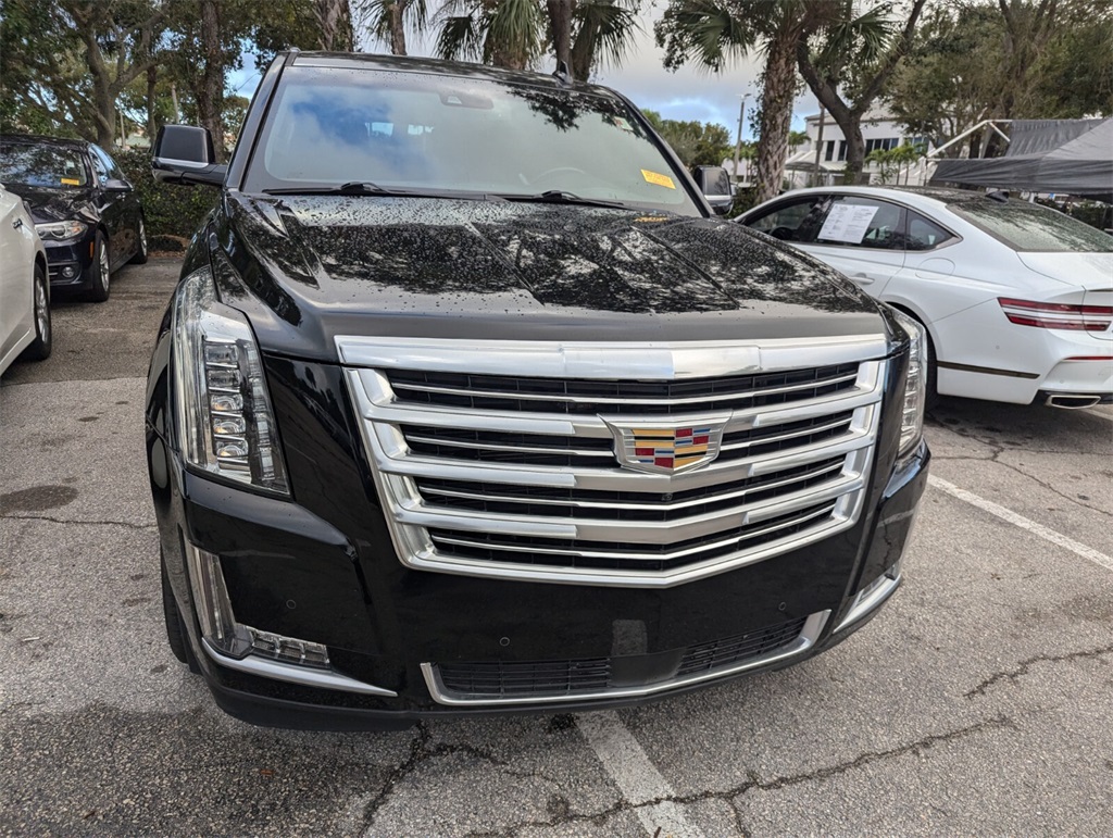 2016 Cadillac Escalade ESV Platinum Edition 9