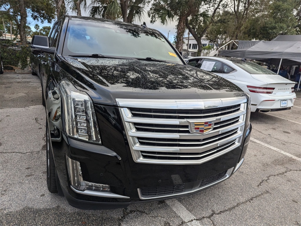 2016 Cadillac Escalade ESV Platinum Edition 10