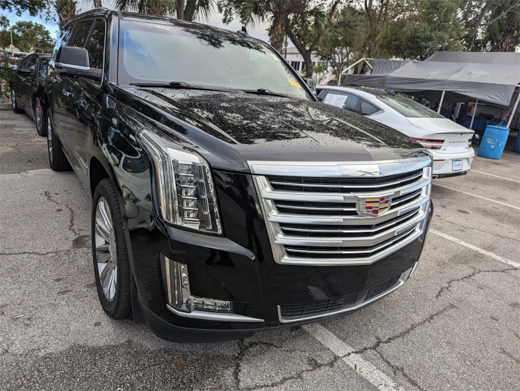 2016 Cadillac Escalade ESV Platinum Edition 11