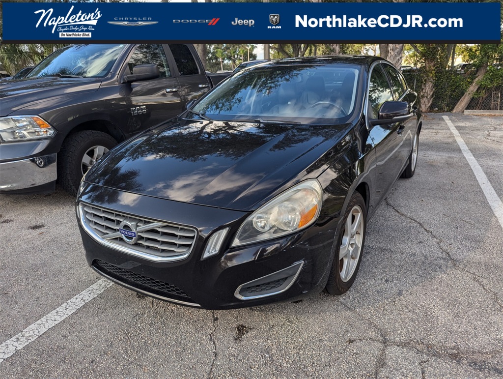 2013 Volvo S60 T5 Platinum 1