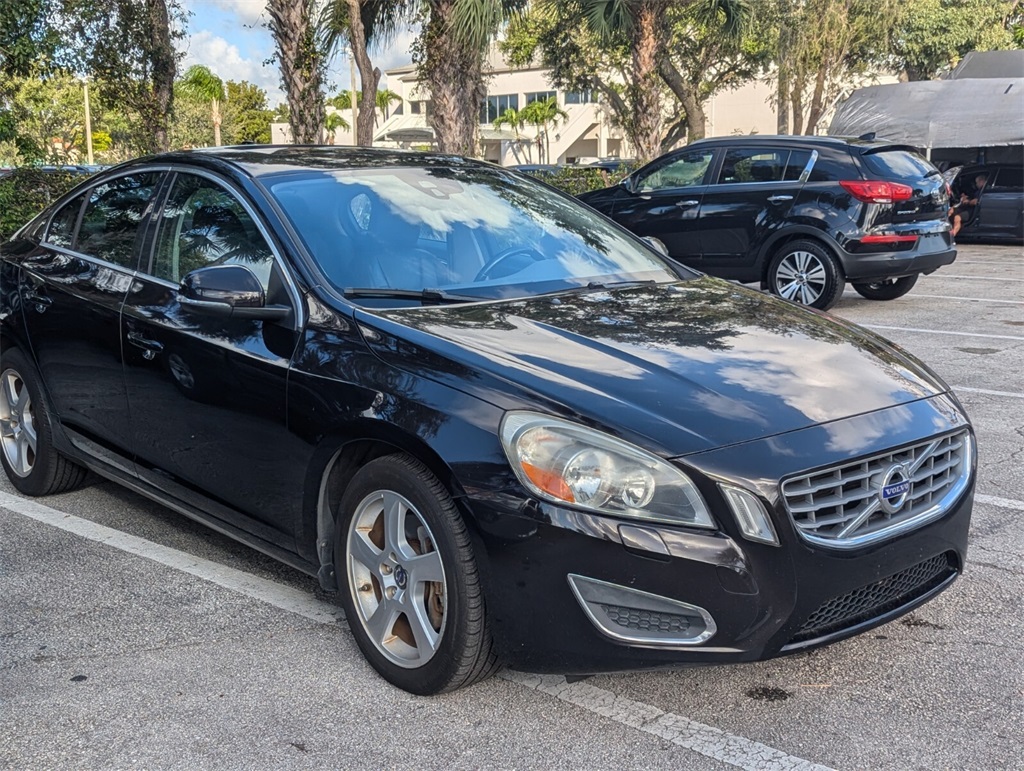 2013 Volvo S60 T5 Platinum 3