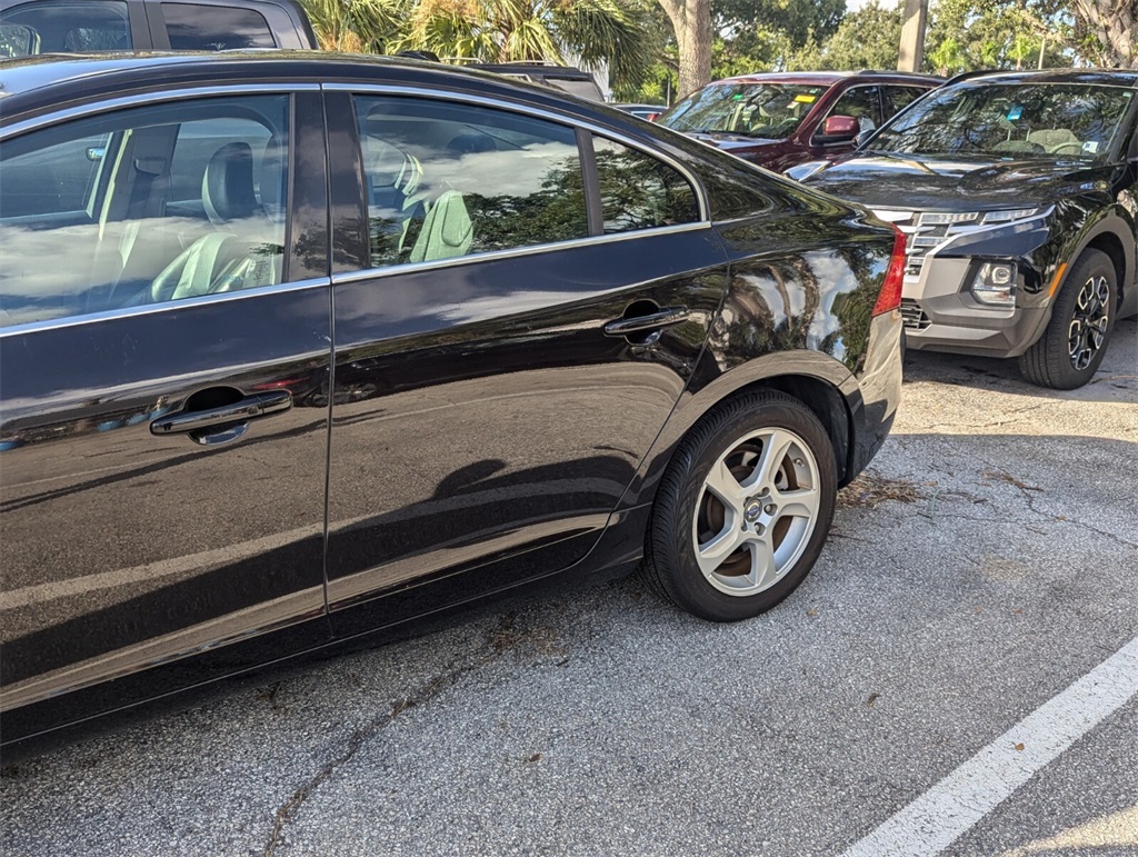 2013 Volvo S60 T5 Platinum 13