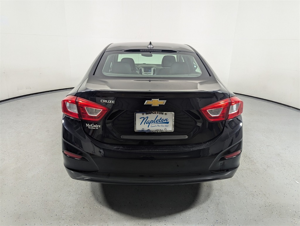 2018 Chevrolet Cruze LS 7