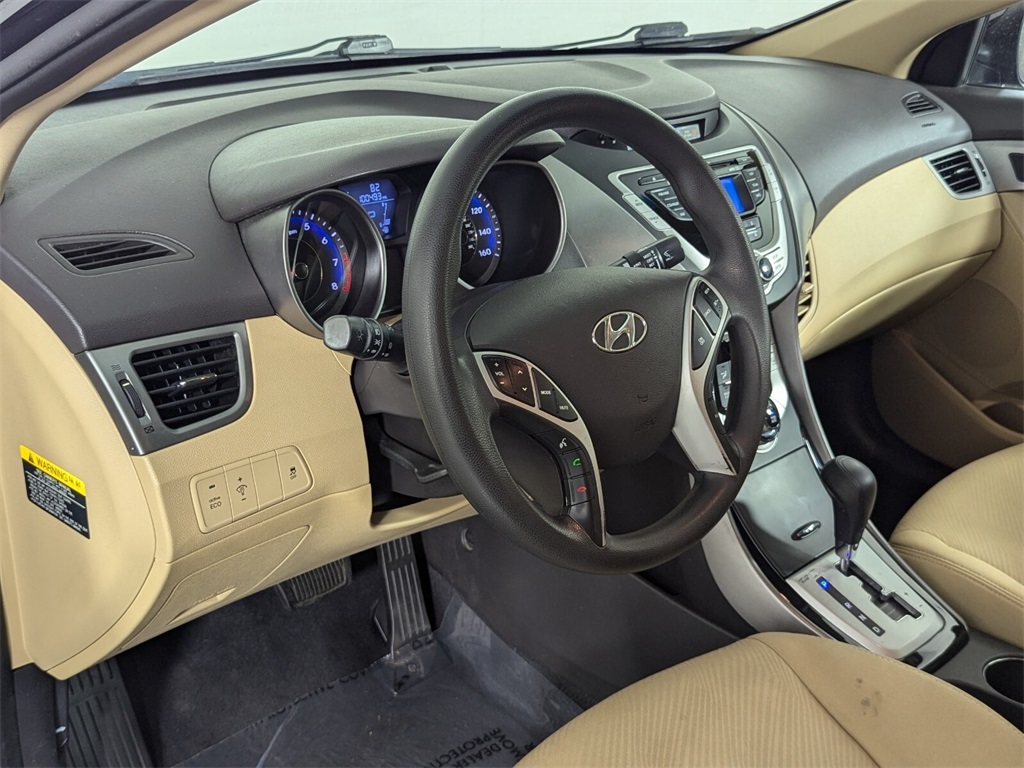 2012 Hyundai Elantra GLS 9