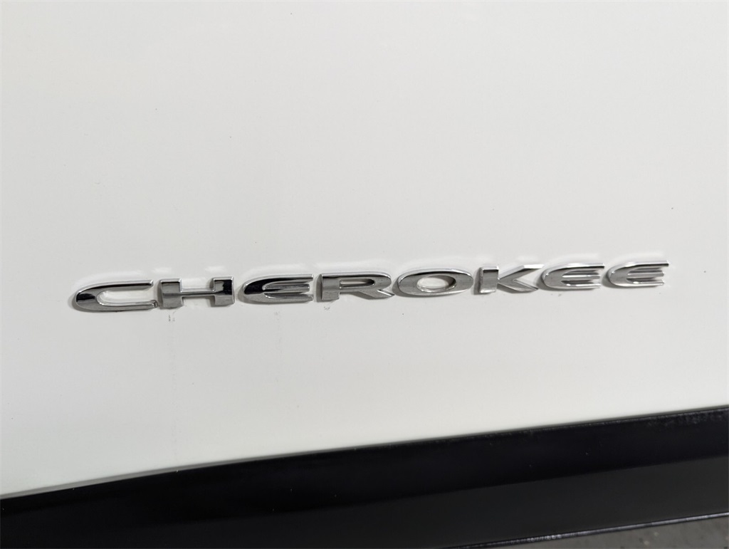 2015 Jeep Cherokee Limited 8