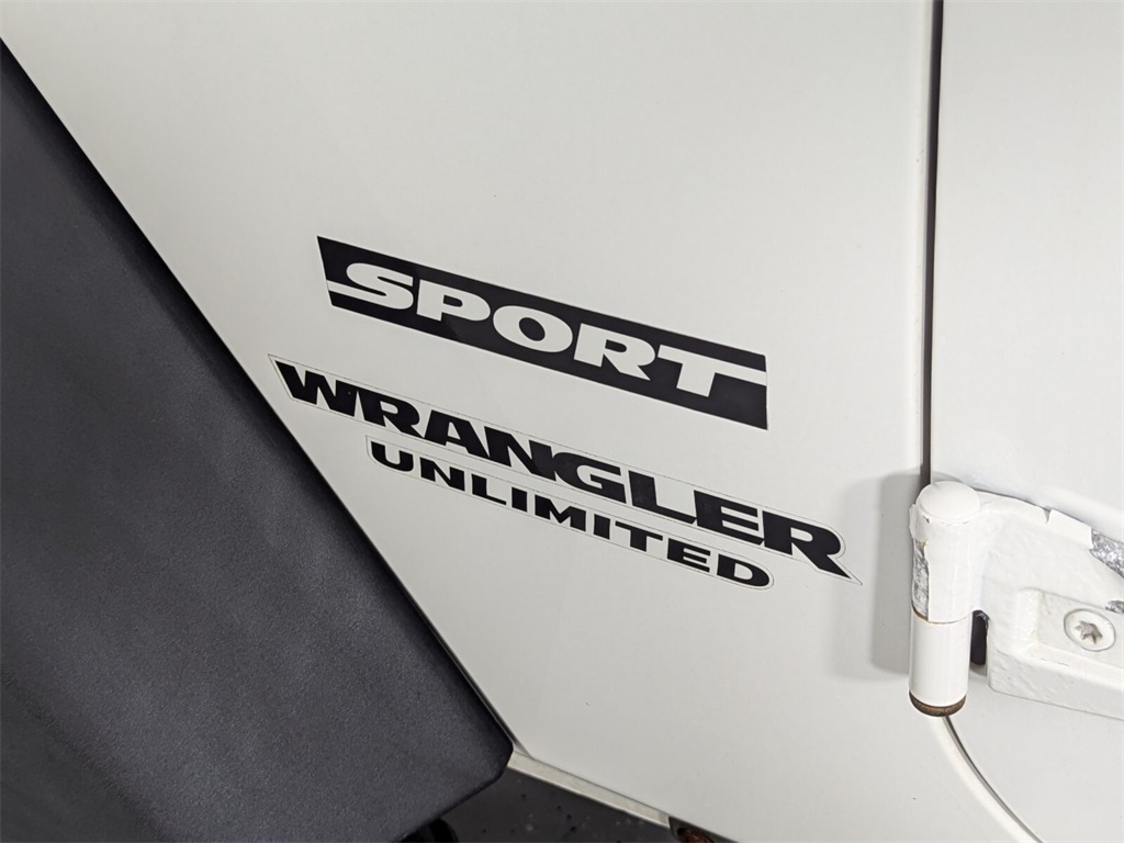 2015 Jeep Wrangler Unlimited Sport 22