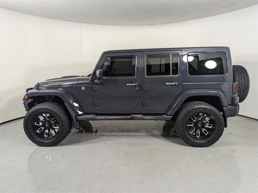 2017 Jeep Wrangler Unlimited Sahara 4