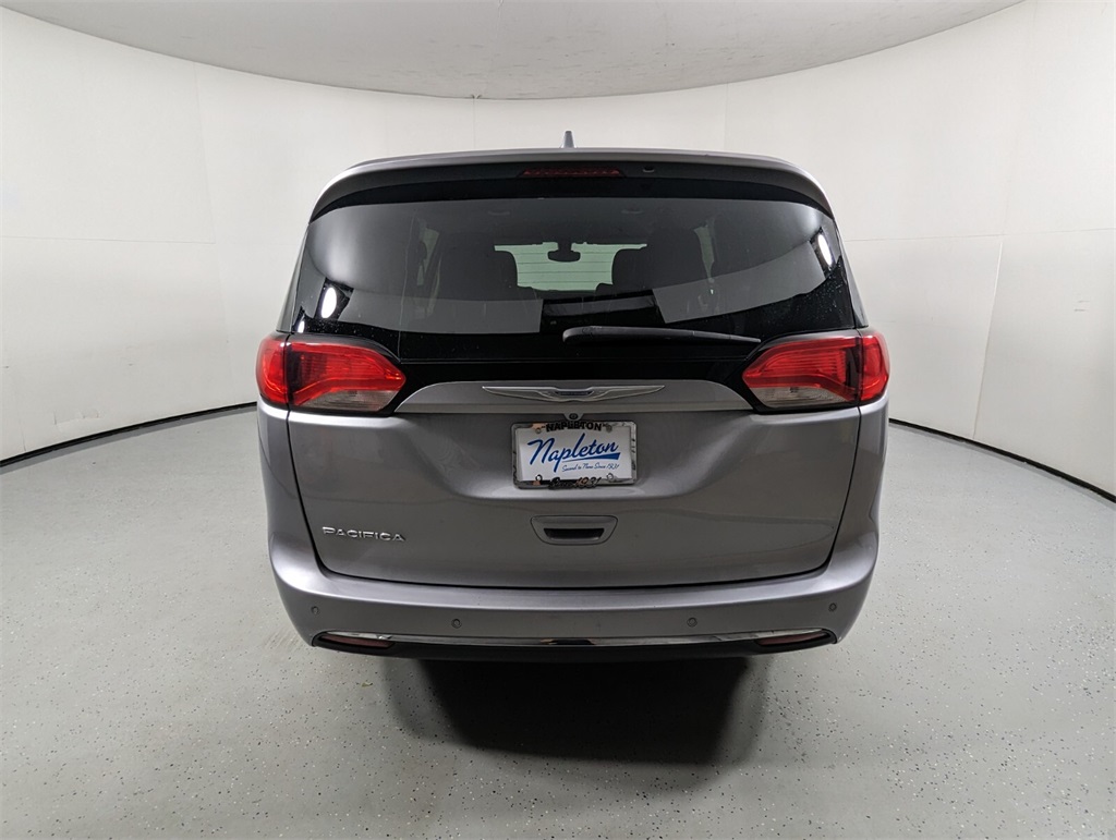 2017 Chrysler Pacifica Touring L 7