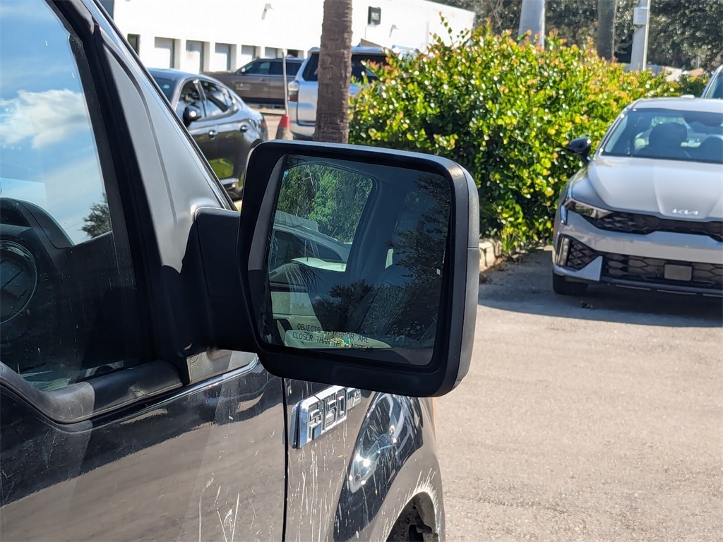 2013 Ford F-150 XLT 21