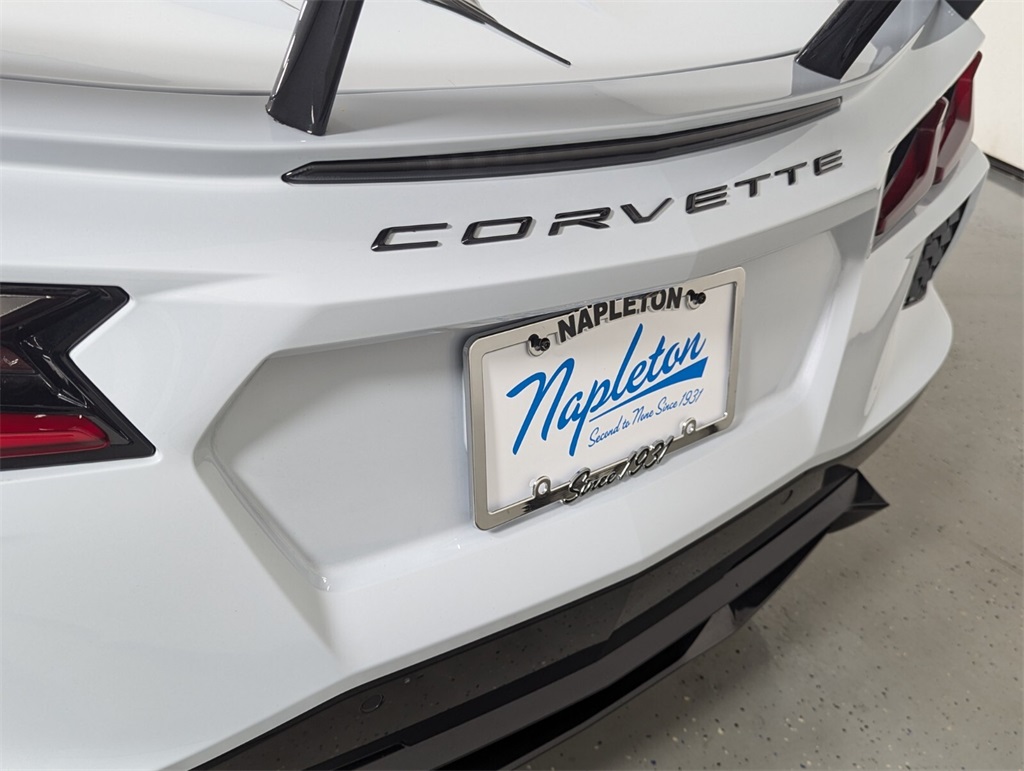 2021 Chevrolet Corvette Stingray 8