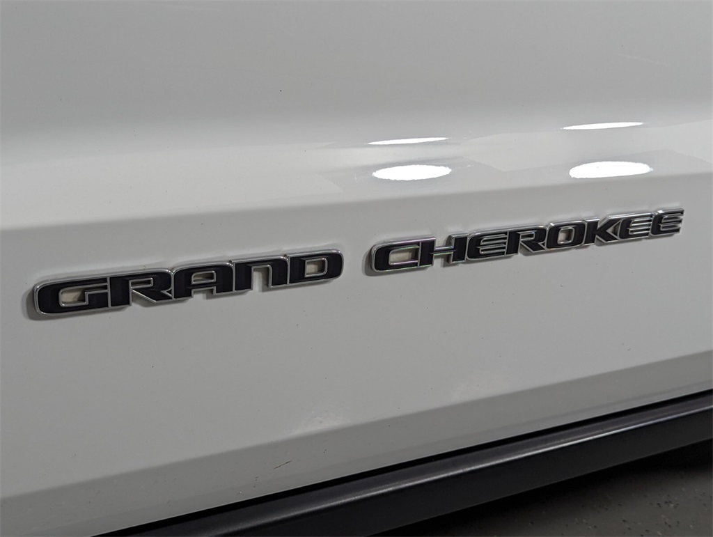 2018 Jeep Grand Cherokee Limited 9