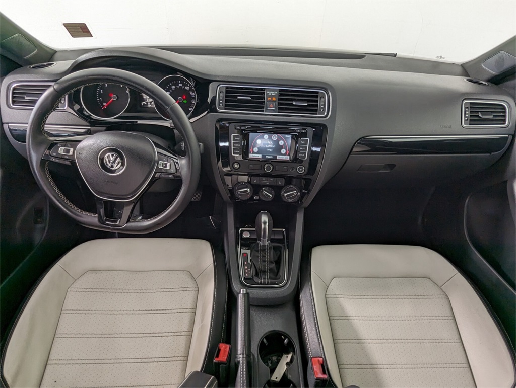 2015 Volkswagen Jetta 1.8T Sport 16