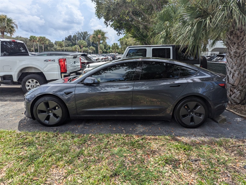 2021 Tesla Model 3 Standard Range Plus 5