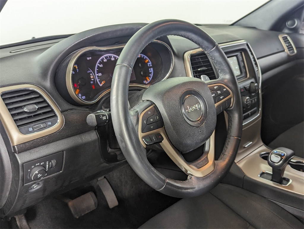 2015 Jeep Grand Cherokee Laredo 11