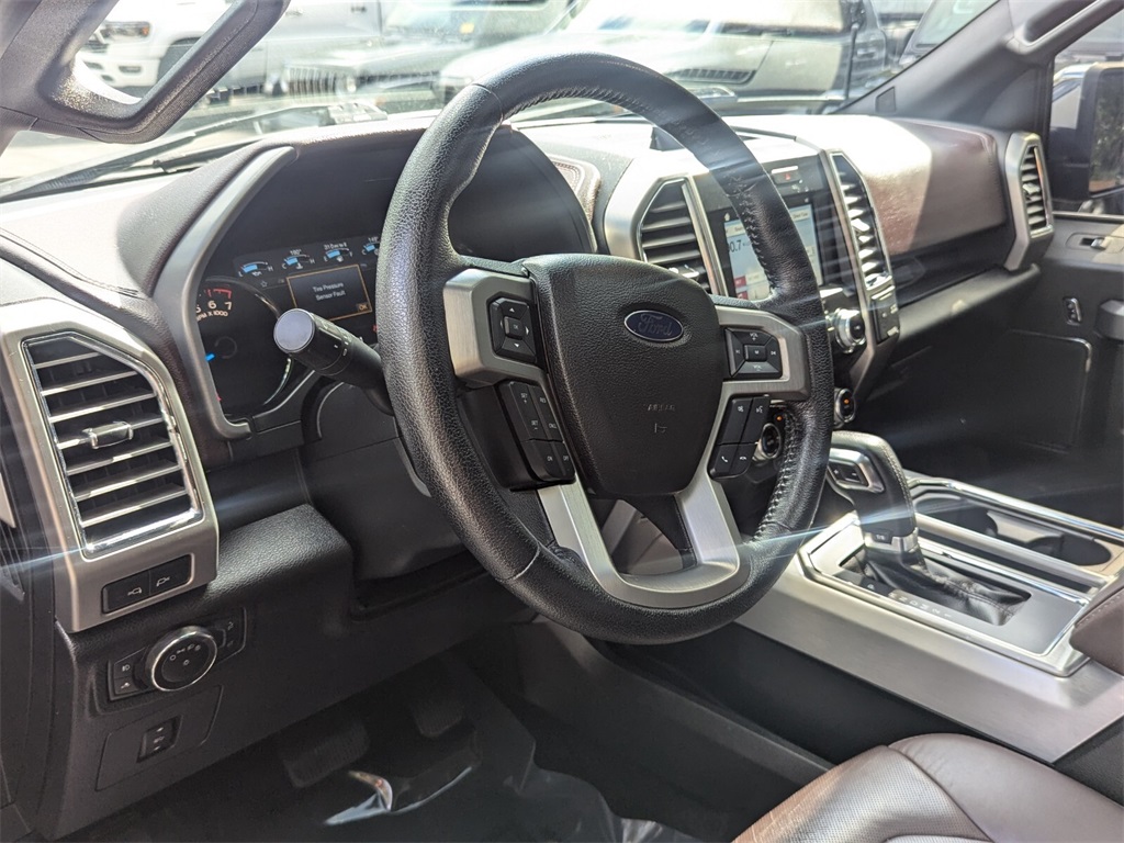 2016 Ford F-150 Platinum 9