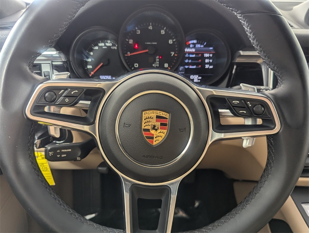 2019 Porsche Macan Base 17