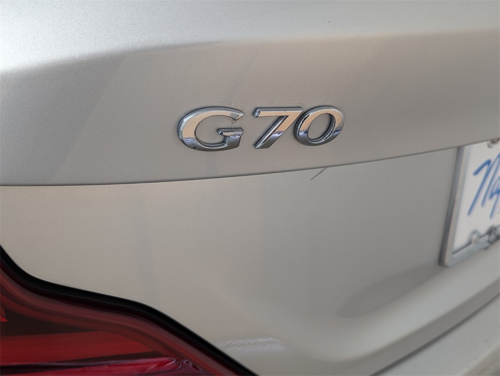 2019 Genesis G70 2.0T Advanced 8