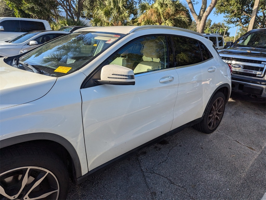 2015 Mercedes-Benz GLA GLA 250 14