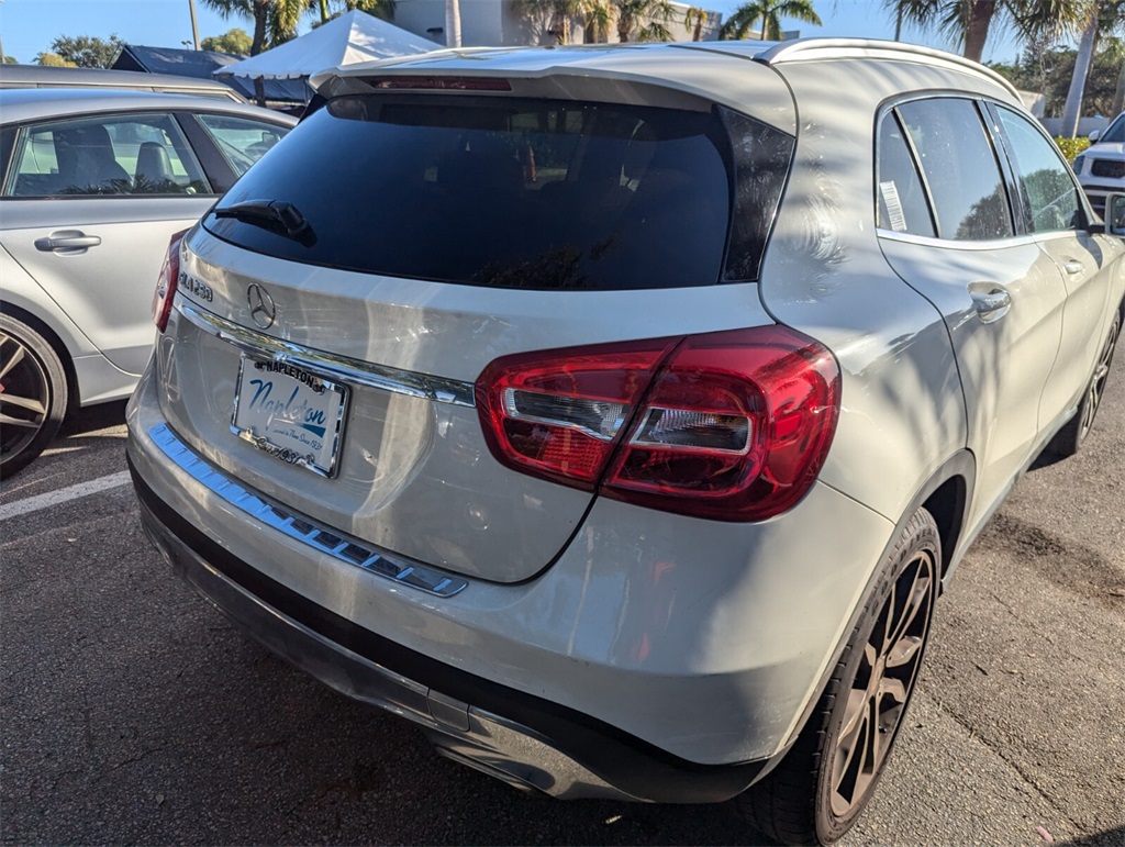 2015 Mercedes-Benz GLA GLA 250 22