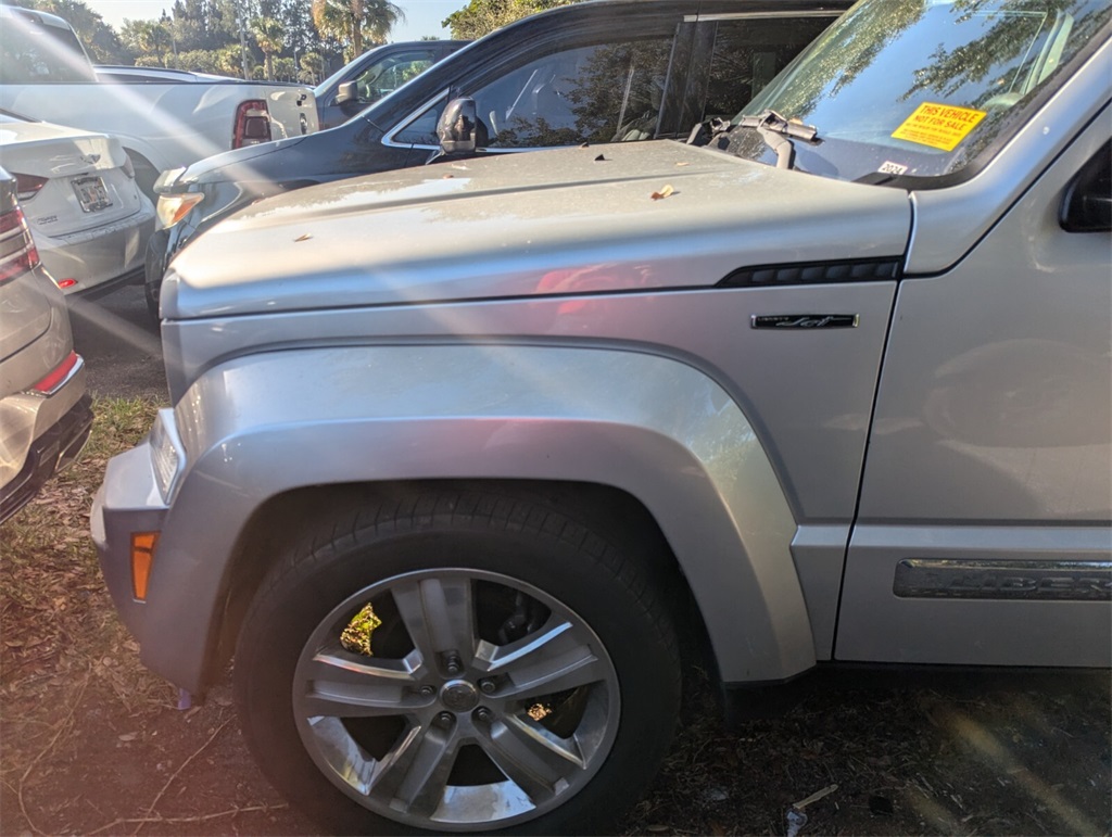 2012 Jeep Liberty Limited Jet Edition 16