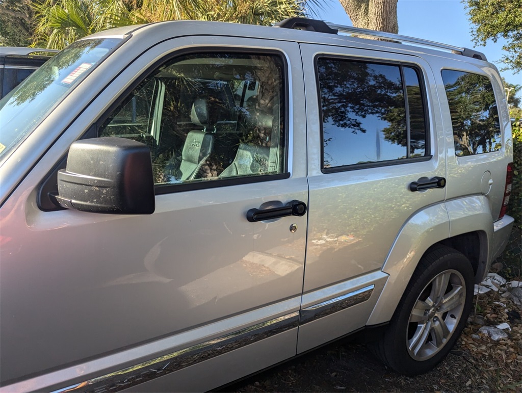 2012 Jeep Liberty Limited Jet Edition 17