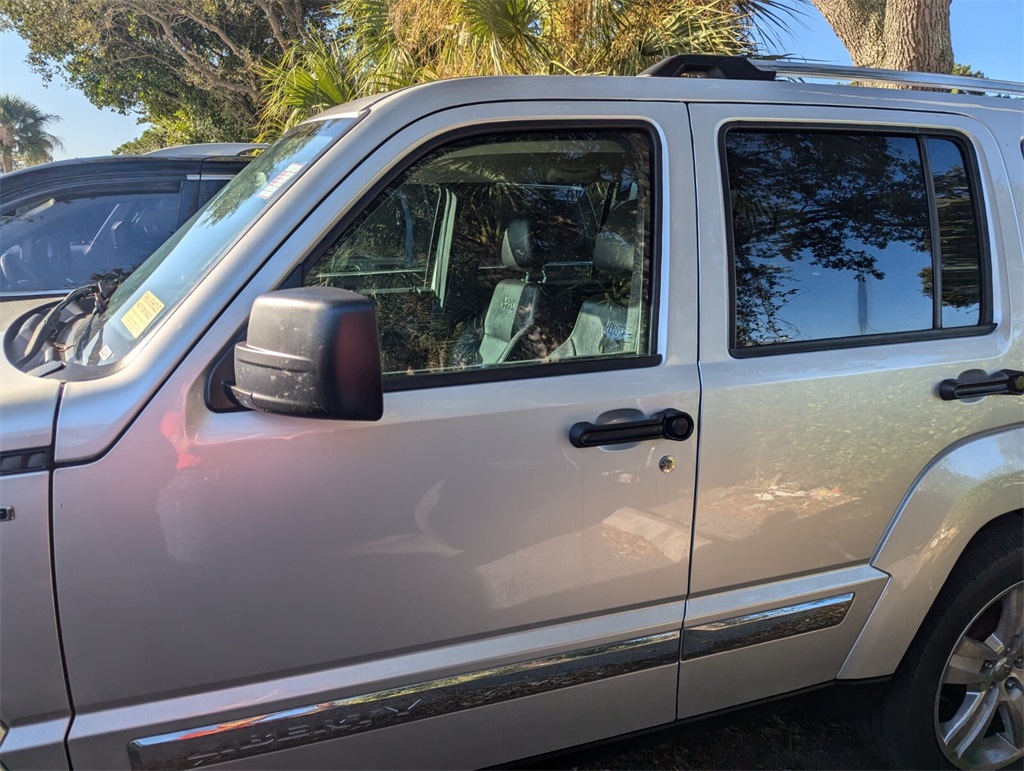 2012 Jeep Liberty Limited Jet Edition 19