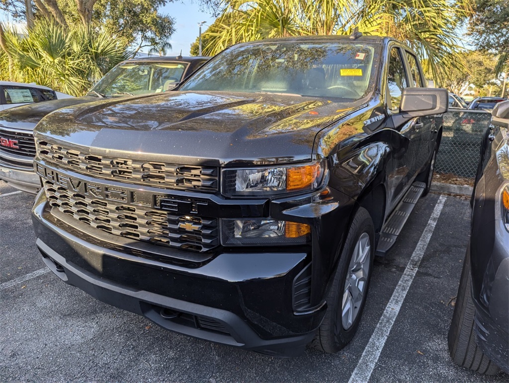 2022 Chevrolet Silverado 1500 LTD Custom 10