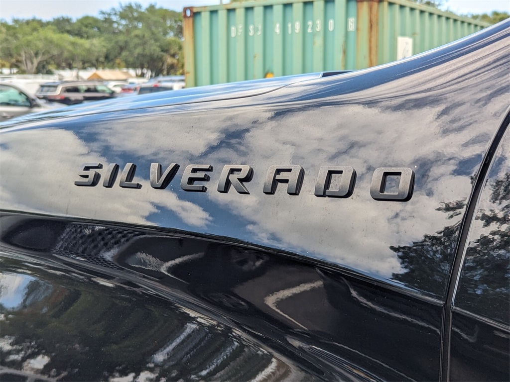 2021 Chevrolet Silverado 1500 Custom 24