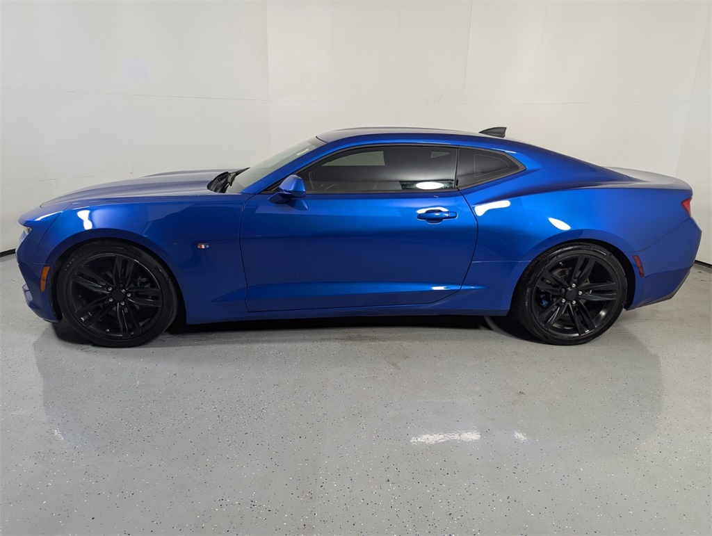 2017 Chevrolet Camaro 1LT 4