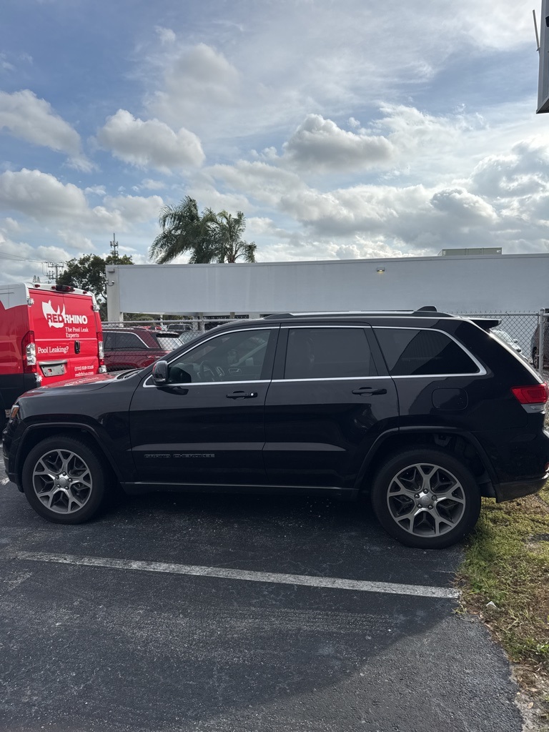 2018 Jeep Grand Cherokee Limited 3