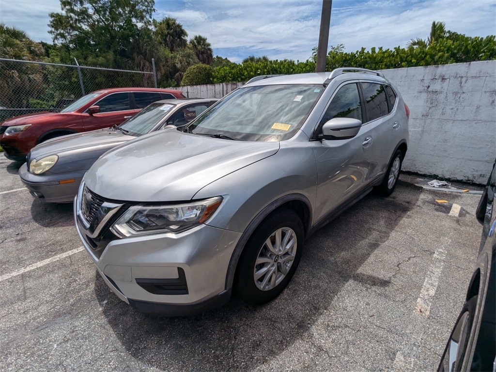 2018 Nissan Rogue SV 3