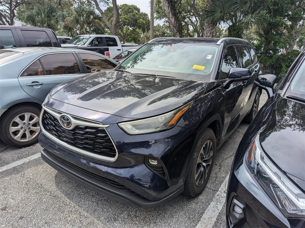 2022 Toyota Highlander XLE 6